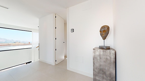 Nydelig villa med 3 soverom og 3 bad | Stort uteområde med basseng | Utsikt!!