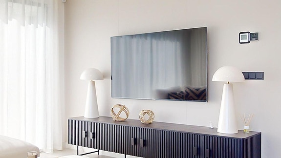 Nydelig villa med 3 soverom og 3 bad | Stort uteområde med basseng | Utsikt!!