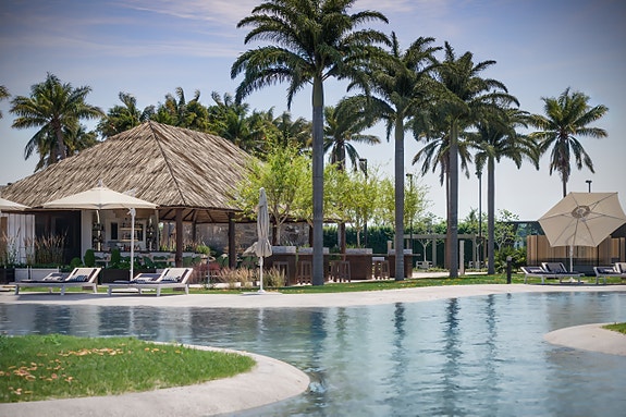 Moderne villa med 3 soverom | Privat basseng og takterrasse | Parkering