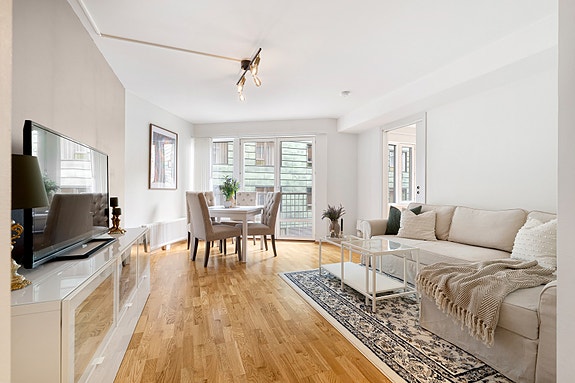 Merk M. Ramberg v/EiendomsMegler 1 har gleden av å presentere Trenerys gate 7!