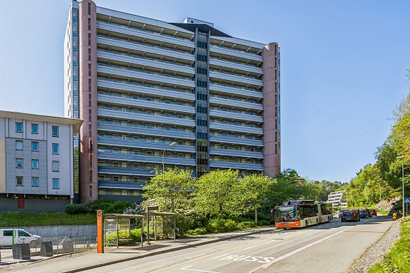 Vadmyrveien 28 - romslig 3-roms i 6. etasje.