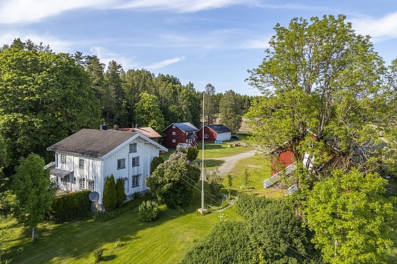 Amundrud Gård presentert av Tegneby og Grønnerød Landbruksmegling