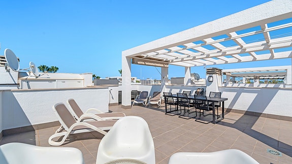 SOLGT! Sørvendt toppleilighet med privat jacuzzi på takterrassen | Populært kompleks - Oasis Beach