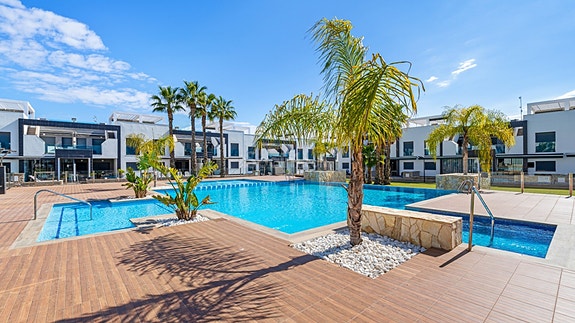 SOLGT! Sørvendt toppleilighet med privat jacuzzi på takterrassen | Populært kompleks - Oasis Beach