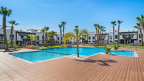 SOLGT! Sørvendt toppleilighet med privat jacuzzi på takterrassen | Populært kompleks - Oasis Beach