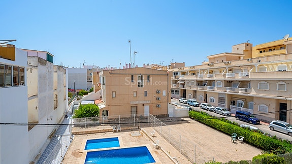 Leilighet med 3 soverom | Gangavstand til strender | Selges fult møblert