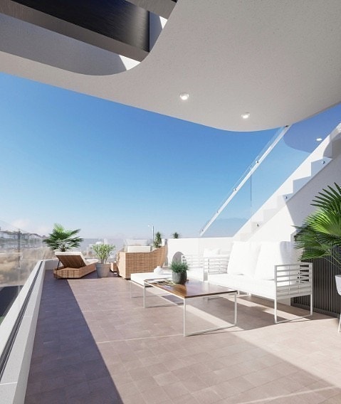 SOLGT! Råflott bolig med imponerende design | Nær strand og alle fasiliteter | Store terrasser og takterrasse