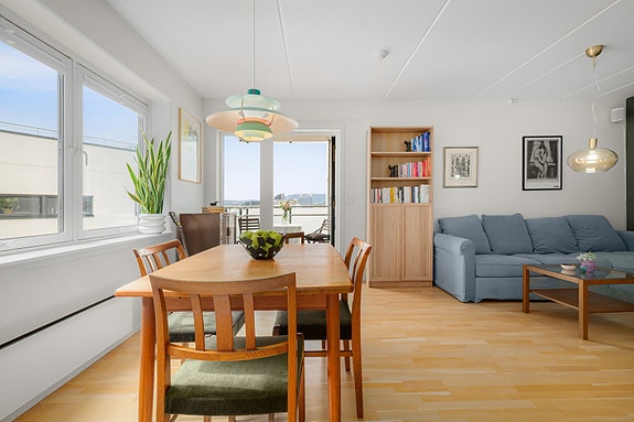 Velkommen til Ekebergveien 5B, presentert av Schala & Partners avd. Bjørvika / Gamle Oslo ved Henrik Stråkander, tlf. 98 30 02 83.