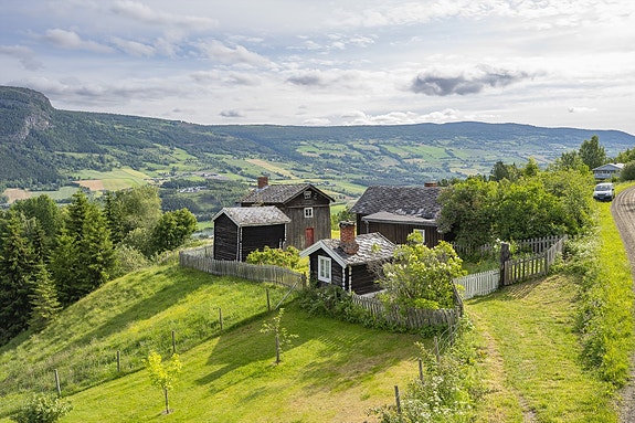 Eiendomsmegler 1 v/Unni Rolstad presenterer småbruket Sulengshaugen, "Haugen Søndre" med seter på Børkdalen og almenningsrett!