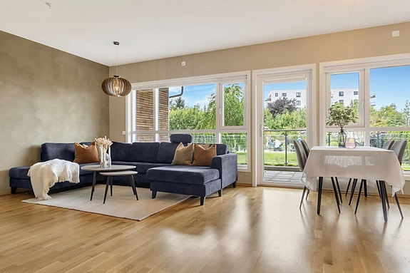 Aktiv Eiendomsmegling v/Anna Hjelle har gleden av å presentere Bildøyvegen 19!