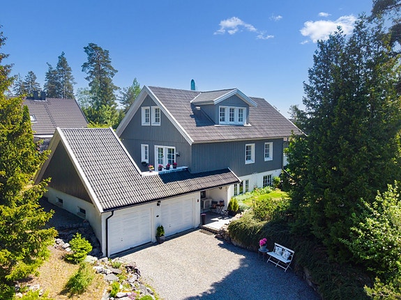 Veidemannsveien 32A presenteres av eiendomsmegler Adrian Hetlevik Jensen ved Schala &Partners!