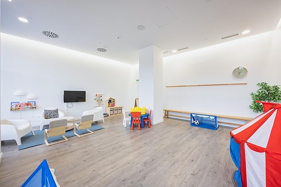 Ny toppleilighet i hjertet av Málaga   4 soverom, takbasseng, treningsrom og spektakulær utsikt