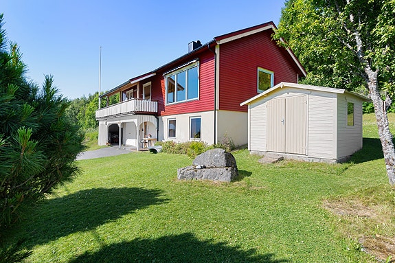 EIE eiendomsmegling v/Michael Knutsen har gleden av å presentere Ibestadveien 755