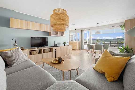 Mats Eidem v/ Eiendomsmegler1 har gleden av å presentere Arne Fjellbus veg 8 A!