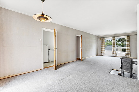 Velkommen til Nordre Hallsetveg 89B, presentert av EiendomsMegler1 ved Christian Furuhaug Aa.