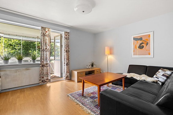 Nordvik Østensjø v / Renee Løkke har gleden av å presentere Plogveien 47