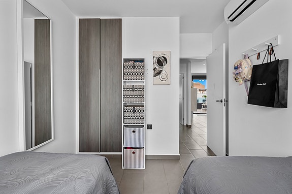 Nydelig leilighet med takterrasse i populære Punta Prima | Parkering og bod | Stort fellesområde med 2 basseng