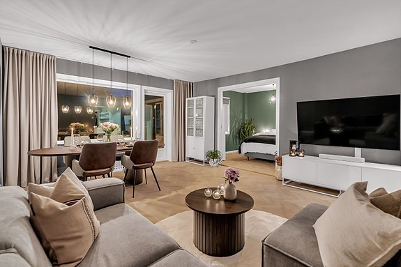 Velkommen til Vestbygata 6D - presentert av Kordian Zuraw!