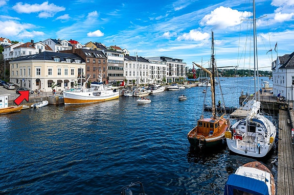 Sentralt beliggende ved Pollen i Arendal sentrum
