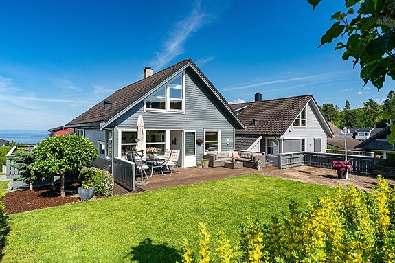 Aktiv Eiendomsmegling v/Marius Kvalvik har gleden av å presentere Stokkanhaugen 91.