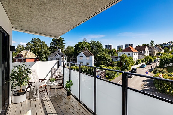 Velkommen til Ingeniørveien 4 - presentert av eiendomsmegler Halid Talic v/ EIE eiendomsmegling