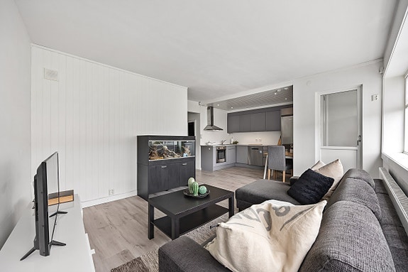 Velkommen til Løvenstadtorget 17 - Presentert av Andreas Bergh Johannessen