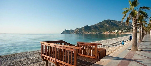 NYBYGG! Moderne rekkehus med 3 soverom og 2 bad | Stor uteplass med mulighet for basseng