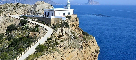 NYBYGG! Moderne rekkehus med 3 soverom og 2 bad | Stor uteplass med mulighet for basseng