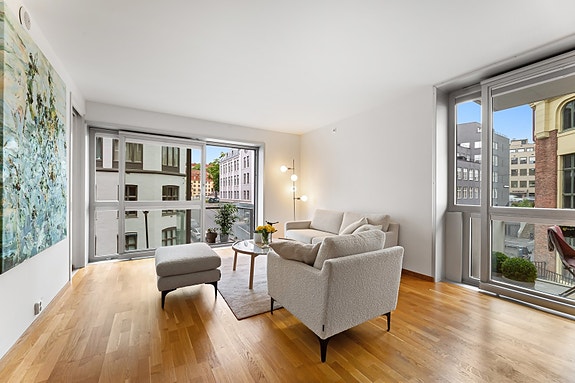 Michael R. Øistad v/Privatmegleren Dyve & Partnere ønsker deg velkommen til en hyggelig visning i Waldemars Hage 4.