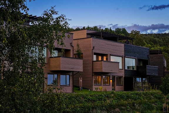 Velkommen til Lier Hageby! Innflytningsklare familieboliger i landlige omgivelser med fantastisk utsikt.