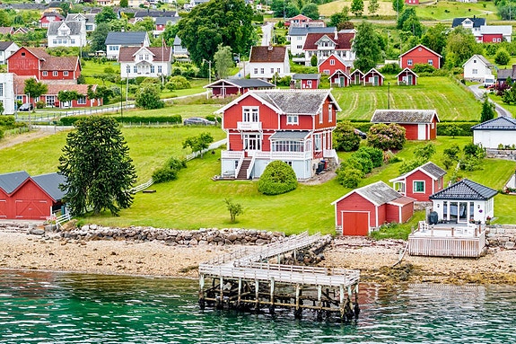 Velkomen til Villavegen 8 presentert av Eiendomsmegler Norge v/ Kenneth Bjørk.