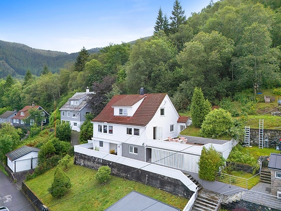 Bergby &Partners V/ Kim-André Arnesen presenterer Arnatveitlia 18!