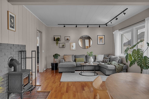 Storhaug + Partnere med megler Stian Mathiassen presenterer Hagebyvegen 8!