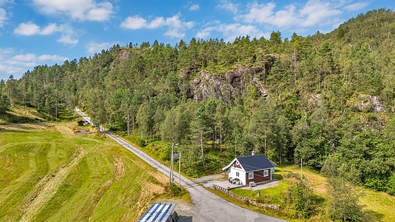 Aktiv eiendomsmegling v/ Fredrik Vatle har gleden av å presentere Svensdalen 17!