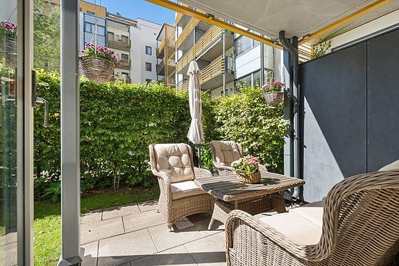 Velkommen til Stensberggata 10 - Presentert av Stian Pøhner og Siril Sloreby