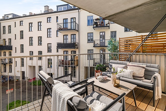 Velkommen til Fredensborgveien 43! En moderne 2-roms selveier med balkong