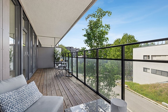 Marthe Grønnslett og Oda Sagstuen v/Nordvik Bjørvika har gleden av å presentere Ingeniørveien 18!