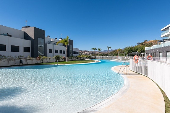 Strøken leilighet med 3 soverom og turistlisens - Utleieinntekter og gangavstand til sentrum