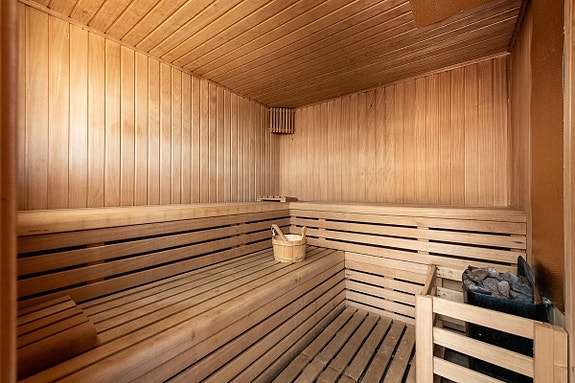 Strøken leilighet med 3 soverom og turistlisens - Utleieinntekter og gangavstand til sentrum