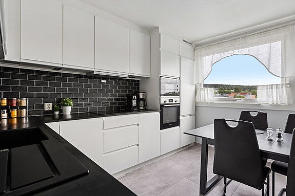 Lokalmegler Yosef Al-Salihi v/DNB Eiendom har gleden av å presentere Tante Ulrikkes Vei 42A!