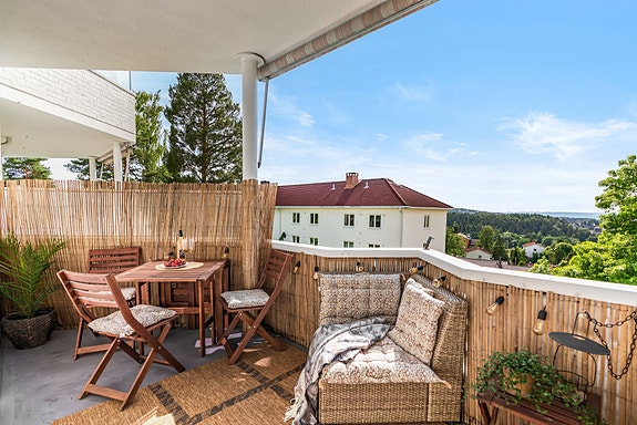 Velkommen till Skøyensåveien 13! Presentert av Joachim C. Nilsen ved Privatmegleren