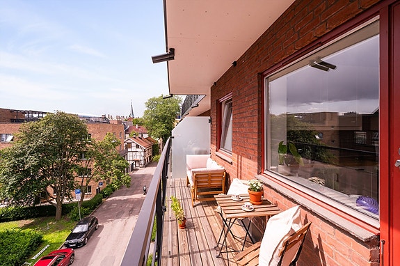 Velkommen til Bentsegata 6B! Presentert av Halvor L. Heikkilä ved Krogsveen Majorstuen og Oslo Vest