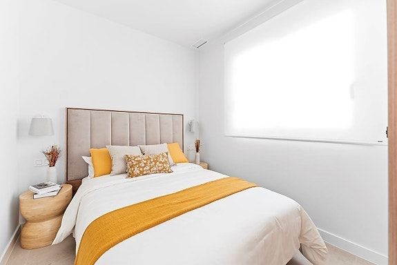 Nydelig penthouse-leilighet | 89m2 terrasser | 300 meter til matbutikk og gode restauranter | Perfekt for utleie