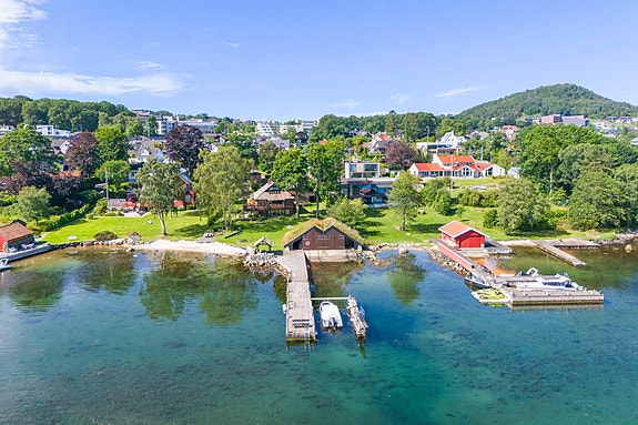 Gauselvågen 64 A, B og C presenteres av Proaktiv eiendomsmegling v/ Kay Stian Espeland.