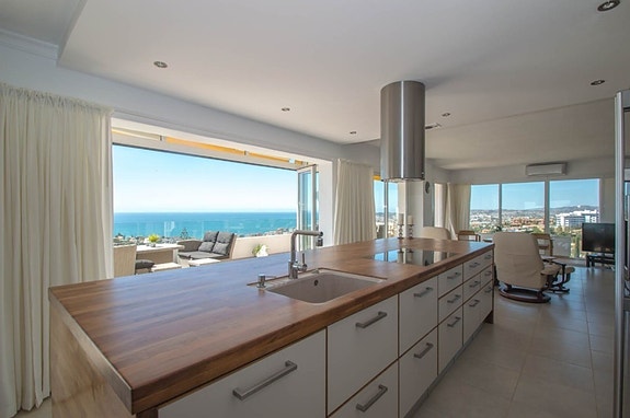 Romslig penthouse med 3 soverom og 85 m² terrasse - Panoramautsikt over Fuengirola og havet