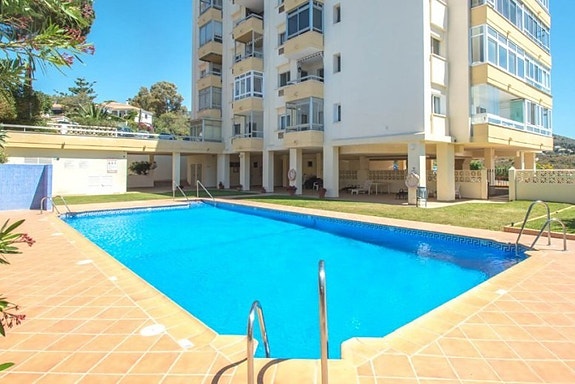 Romslig penthouse med 3 soverom og 85 m² terrasse - Panoramautsikt over Fuengirola og havet