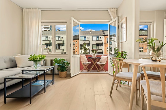 Tor Martin Tinderholt v/Privatmegleren Aksept har gleden av å ønske velkommen til Kirkeveien 53!