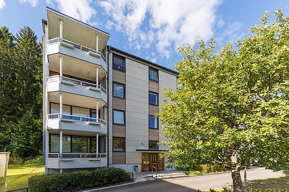 Akin Buga (93 00 29 23) v/ DNB Eiendom ønsker deg velkommen til Kristoffer Robins vei 78, ditt nye hjem!