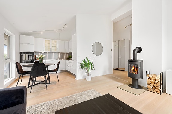 Bjørn Pedersen v/ Møremegling har gleden av å presentere Ratvikvegen 63B.