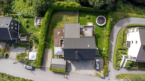 Velkommen til Berglyveien 1. Presenteres av lokalmegler Arsalan Syed V/Eiendomsmegler1